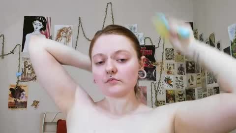 wonderconnie online show from May 31, 12:15 pm
