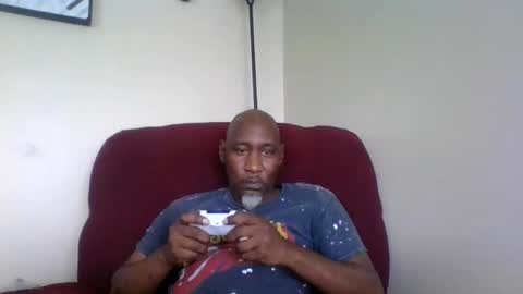 wun2wun2 online show from August 5, 8:17 pm