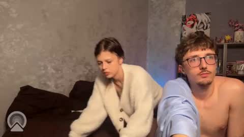 Philipp and Este online show from August 7, 3:05 am