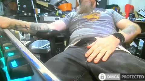 xander71972 online show from May 15, 5:20 pm