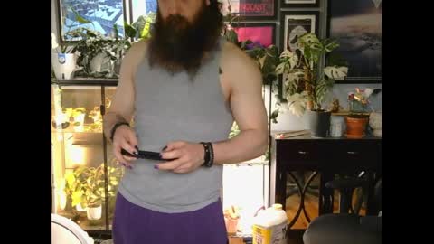 xiisil online show from May 11, 6:27 pm