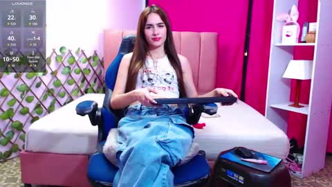 Ximena Butterfly online show from May 20, 12:29 am