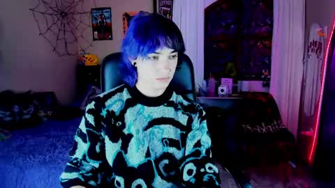 xzerox_ online show from May 25, 8:48 pm