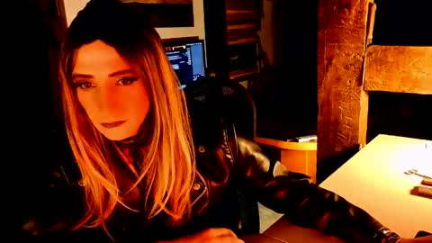 yassminhot84 online show from June 5, 10:59 pm