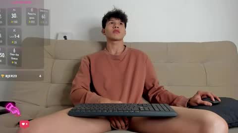 yizus_bonz online show from May 15, 11:34 pm