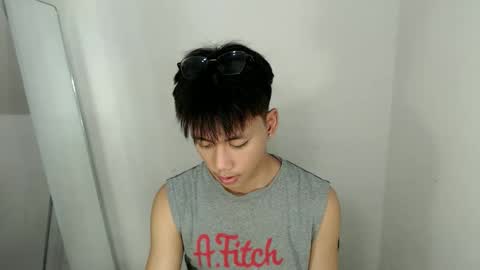 ynotyu online show from May 11, 4:15 pm