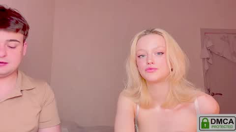 your_molly_mark online show from May 15, 11:12 pm
