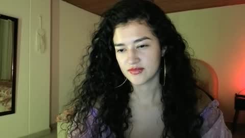 yourdreamgirl2025 online show from June 2, 12:23 am