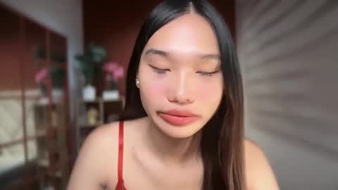 yoursluttyashxx online show from June 4, 5:52 pm