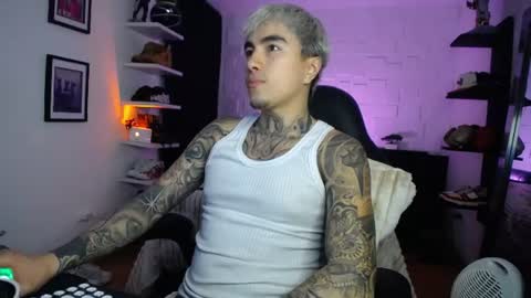 zac_muller1 online show from June 27, 2:50 am