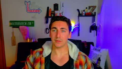 Zach Rhyder online show from June 5, 2:07 am