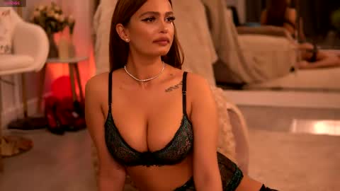 Zaira online show from May 18, 4:07 am