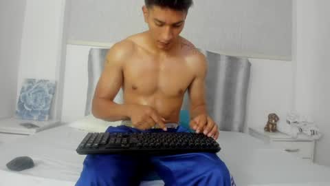 zaynmoretti online show from June 18, 2:22 pm