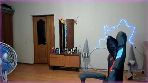 Ziesh online show from June 30, 5:01 pm