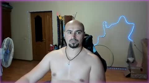 Ziesh online show from July 10, 3:06 pm