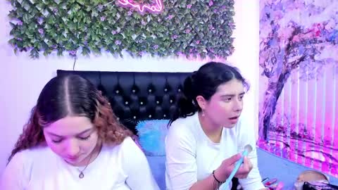 Zoe And Valeria online show from May 29, 2:48 pm