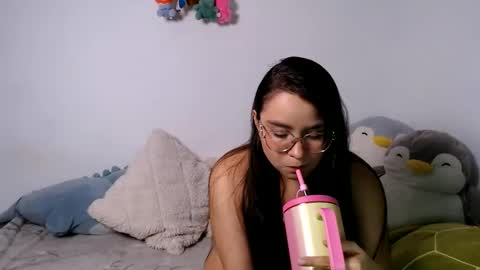 Zoe online show from June 10, 3:28 am