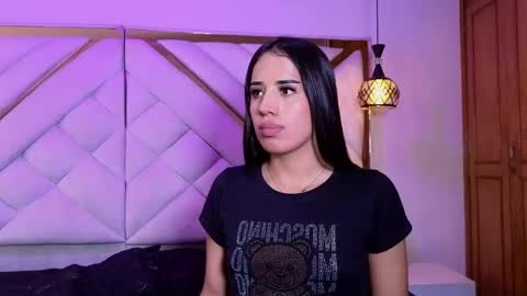 Zoe online show from May 11, 4:04 pm