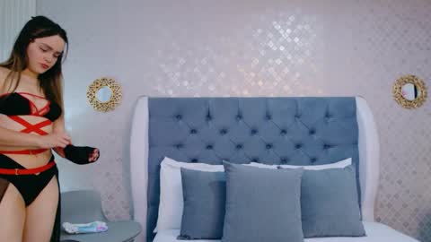 ZoeWilliis online show from May 28, 12:36 pm