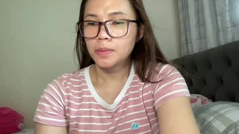 zoey_foryou online show from July 27, 1:36 am