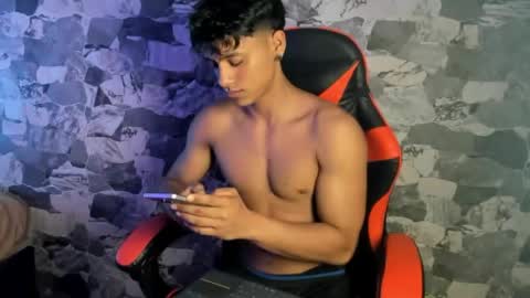 zyzz_1812 online show from May 23, 4:19 am