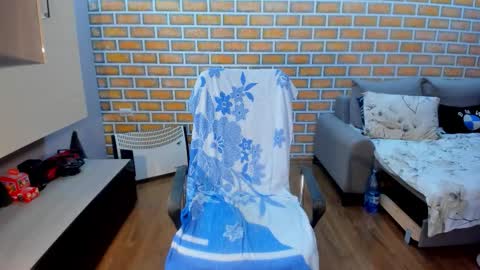 Anna   online show from October 17, 3:27 pm