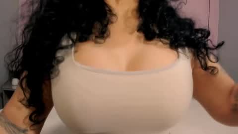 Snapshot of 00valeriasexxx chatting on February 23, 1:42 pm Valeria online show from February 23, 1:42 pm