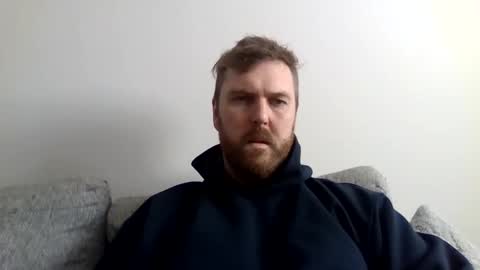 123holt123 online show from April 8, 7:39 pm