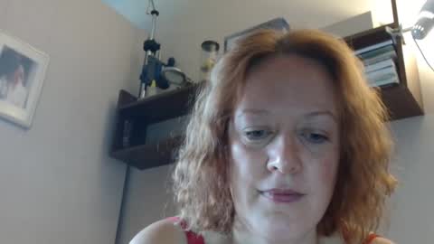 Snapshot of 12ennie chatting on September 15, 6:15 am 12ennie online show from September 15, 6:15 am