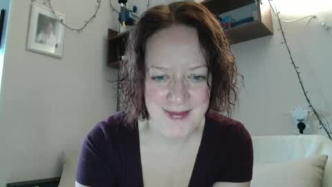 12ennie online show from January 19, 8:57 am