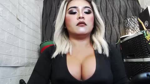 sexy kia online show from October 6, 12:39 am