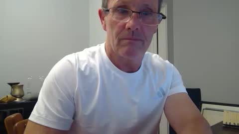 13glanmorfa online show from April 5, 3:03 am