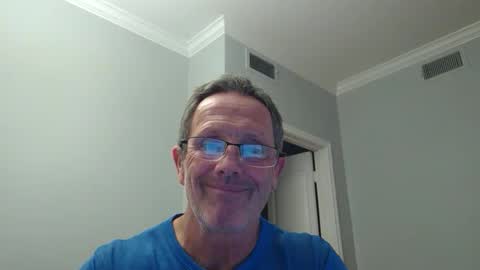 13glanmorfa online show from April 21, 1:42 am