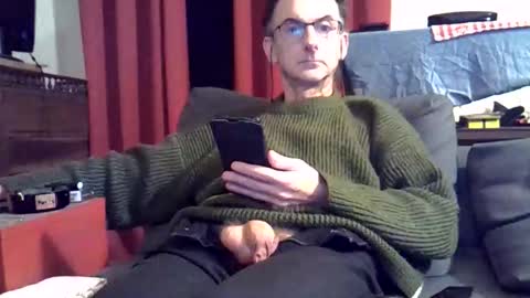 Snapshot of 18remy45 chatting on October 9, 8:25 pm 18remy45 online show from October 9, 8:25 pm