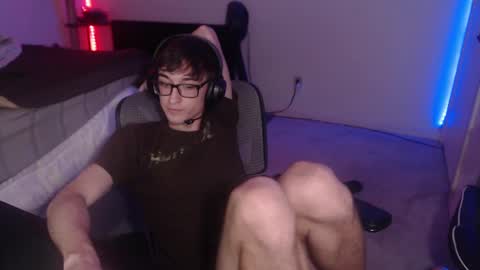 Snapshot of 18yrboyhot chatting on September 14, 12:57 am 19yrboyhot online show from September 14, 12:57 am