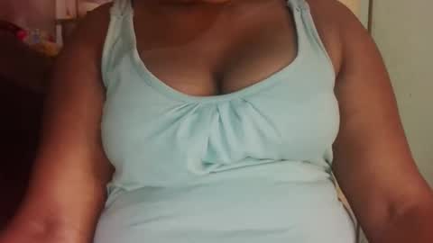 Snapshot of 1_sexybaby chatting on October 6, 10:44 am 1_sexybaby online show from October 6, 10:44 am