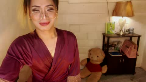 Snapshot of 1bigsurprise4you chatting on February 18, 1:10 am angel online show from February 18, 1:10 am