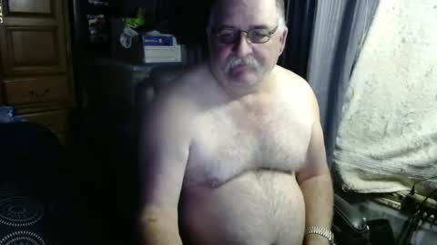 1dusty60 online show from December 10, 4:02 am