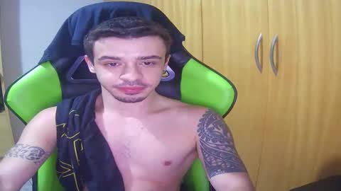 1good_vibes1 online show from February 3, 6:40 am