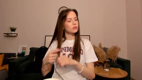 Lily 3 online show from March 6, 8:41 pm