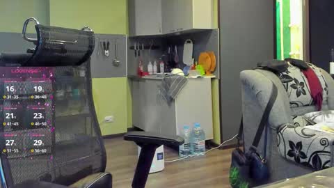 1LINDSEY1 online show from October 7, 7:43 pm