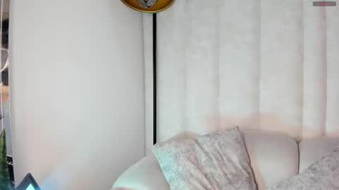 Snapshot of 1m_emily chatting on September 24, 8:48 pm . online show from September 24, 8:48 pm