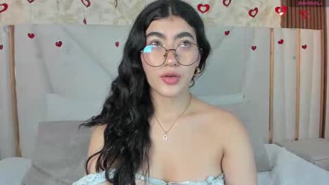 Snapshot of 1m_emily chatting on February 26, 8:47 pm . online show from February 26, 8:47 pm