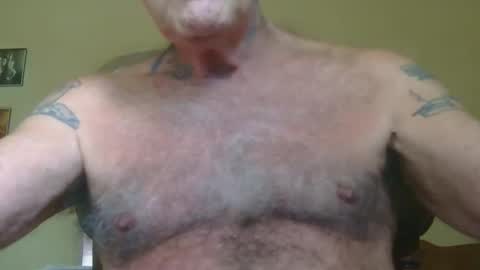 Snapshot of 1pizza__6beers chatting on September 24, 3:08 pm Pizza online show from September 24, 3:08 pm