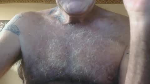 Snapshot of 1pizza__6beers chatting on October 5, 10:34 am Pizza online show from October 5, 10:34 am