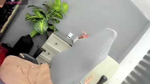 Snapshot of 1sexy_kattie chatting on October 9, 9:09 pm 1sexy kattie online show from October 9, 9:09 pm