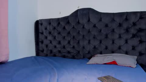 1Threestar online show from November 29, 2:25 pm