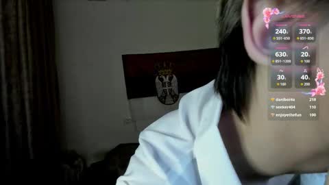 Milos online show from December 3, 8:31 pm