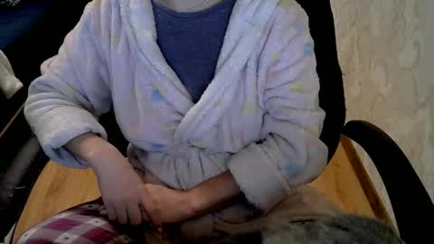 Snapshot of 1your_hot_girls chatting on December 6, 6:00 pm 1your_hot_girls online show from December 6, 6:00 pm