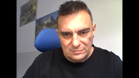 2025eyesforyou online show from December 15, 11:23 am